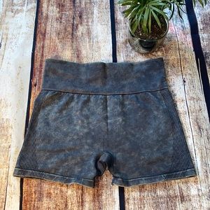 Pink by Victoria’s Secret Seamless Shorts Small